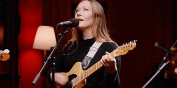 Watch Julia Jacklin Cover Sugar Rays Every Morning