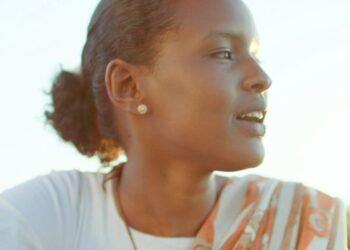 Cotton Queen review – reclaims the crown for Sudanese girls Cotton Queen review – reclaims the crown for Sudanese girls