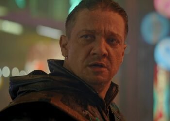 Jeremy Renners New Avengers: Endgame Photo Makes Hawkeye Fans Nostalgic